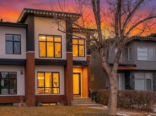 2839 E 35th St SW, Calgary, AB T3E2Y4