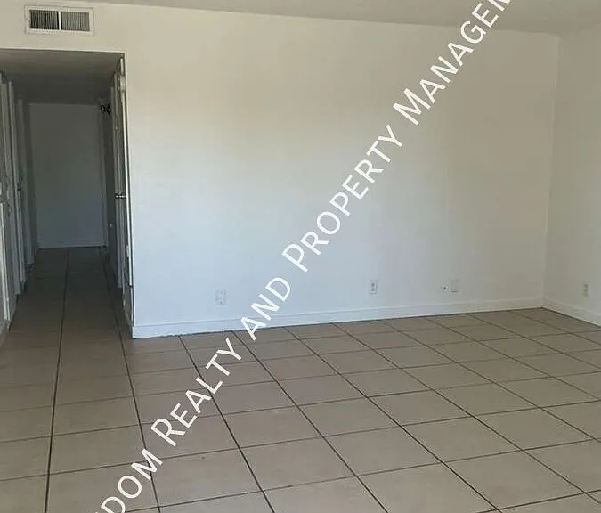 4508 Earl Ave — Photo 4