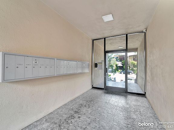 5th image of 1435 N Fairfax Ave APT 5