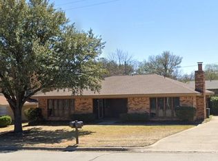 6812 Brentwood Stair Rd #6812, Fort Worth, TX 76112