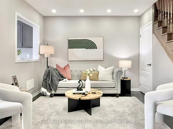 24 Spofford Dr, Whitchurch Stouffville, ON L4A 4R1