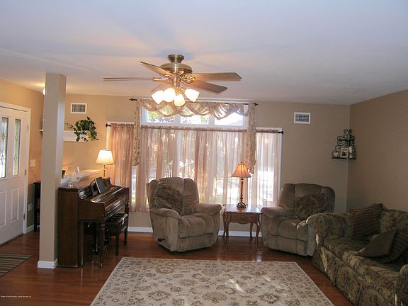 4th image of 17 Jacques Ave
