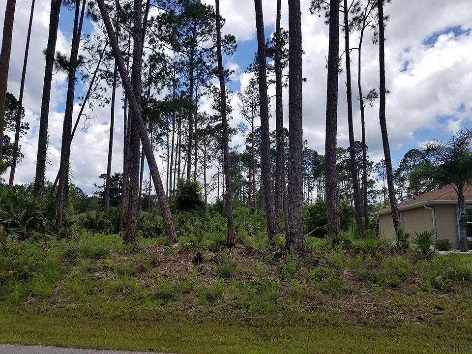 2nd image of 12 Lloshire Path Unit A