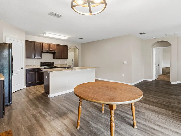 2318 Sequoia Way — Photo 15