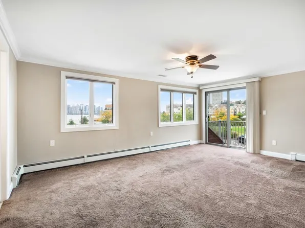 14a Riverview Circle image 17 of 35