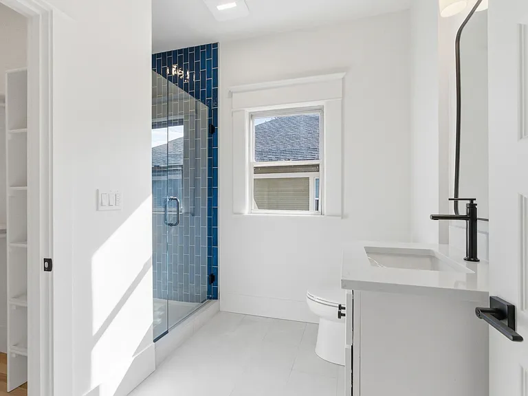 2945 NE 57th Ave — Photo 19