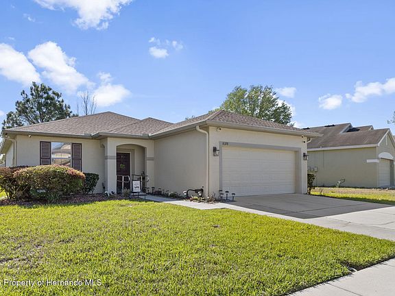3rd image of 8398 Indian Laurel Ln