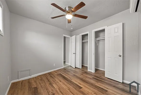 4811 Oakland St — Photo 33