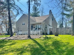 3106 Country Club Rd, Endwell, NY 13760