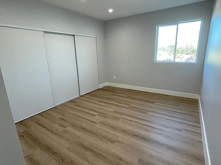 6347 Farmdale Ave — Photo 17
