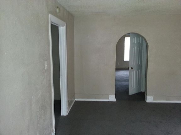 2nd image of 2836 Marburg St