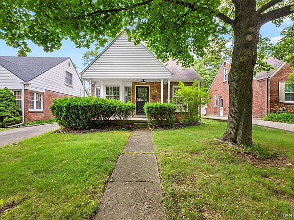2nd image of 414 Aqua Ct