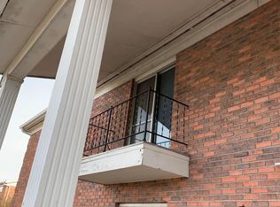 2037 S River St APT 3, Carthage, MO 64836