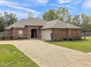 176 Clearview Dr E, Madison, MS 39110