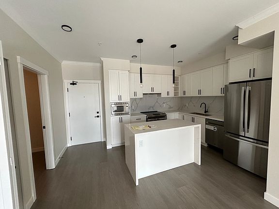 3rd image of 12109 223rd St #423