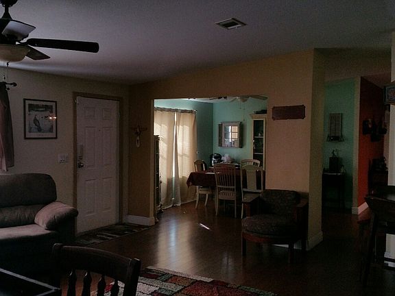 4th image of 590 Brittany Ln