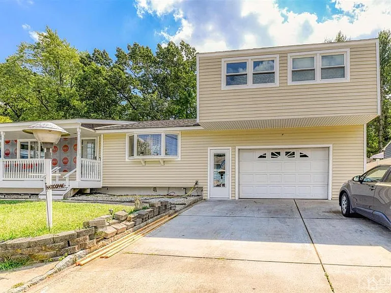 22 Baker Dr — Photo 8
