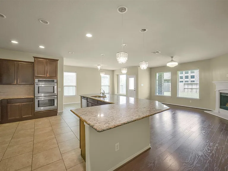 3511 Brampton Island Dr — Photo 10