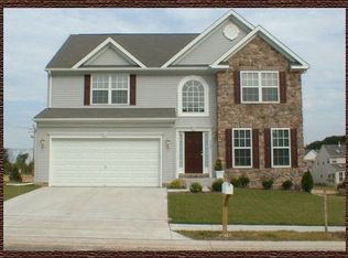7623 Zoei Dr, Rosedale, MD 21237