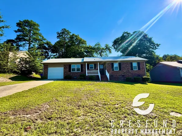 6727 Vaughn Rd, Fayetteville, NC 28304