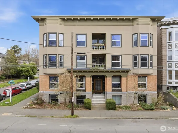 1732 15th Avenue #3, Seattle, WA 98122