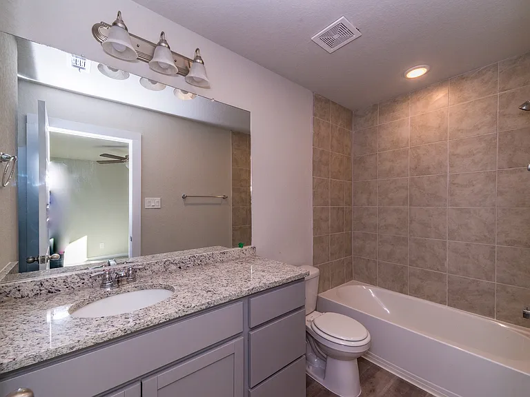 689 Ryan Crossing — Photo 4