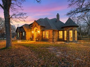 7401 Hilltop Dr, Fort Worth, TX 76108