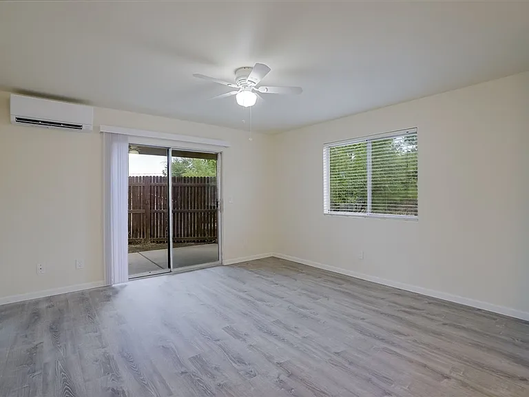 610 Lincoln Ave — Photo 10