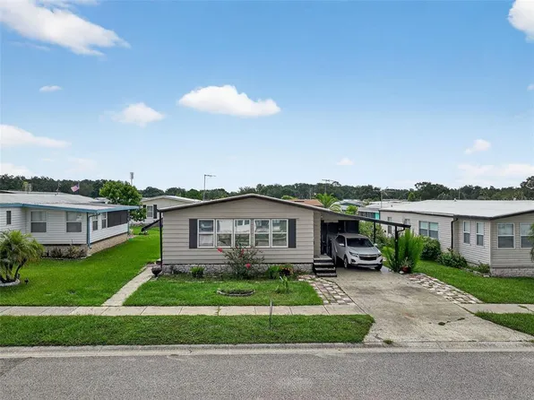 3850 Sarah Dr, Zephyrhills, FL 33543