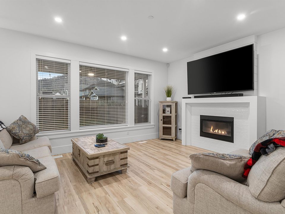 1st image of 46211 Promontory Rd #39