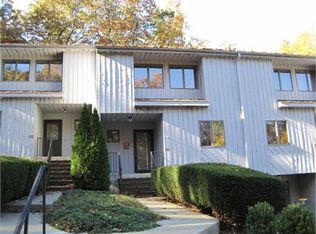 90 Rockwood Dr #20, Rockaway, NJ 07866