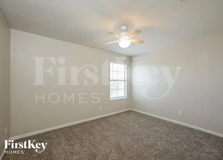 10711 Ranchland Fox — Photo 11
