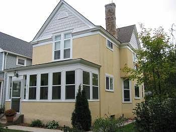 1st image of 3117 Harriet Ave