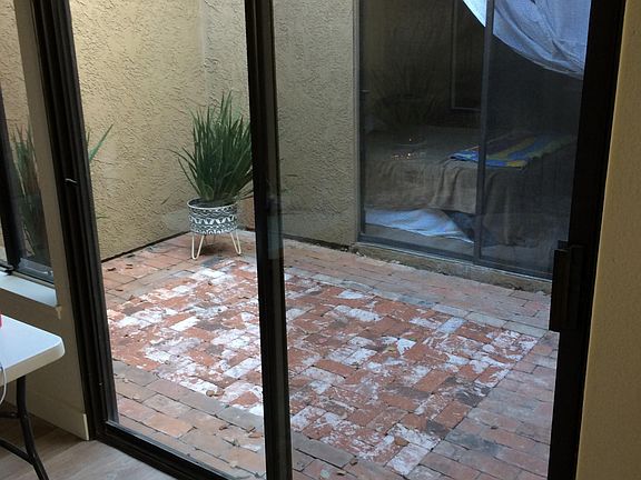 Atrium between Living room and Master Bedroom