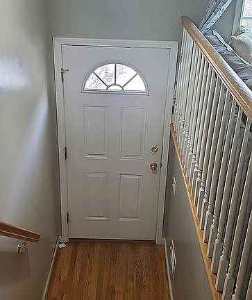 Front Entrance Staircase