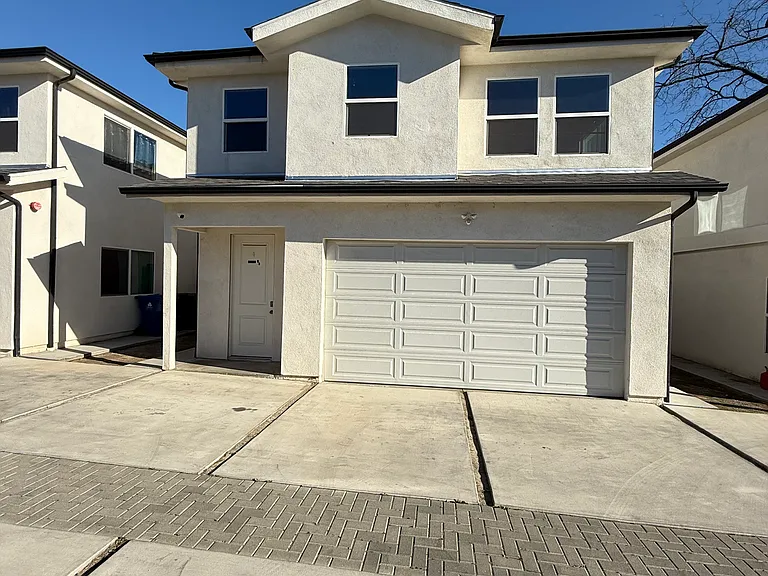 12662 Bradley Ave — Photo 6