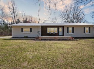 7120 E River Rd, Mount Pleasant, MI 48858