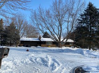 3747 Lane Ct, Saint Joseph, MI 49085