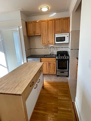 Rented by Otto Nielsen Realty | media 24