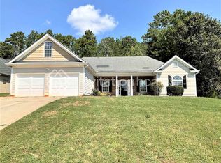 8210 Mossybrook Ln, Douglasville, GA 30135