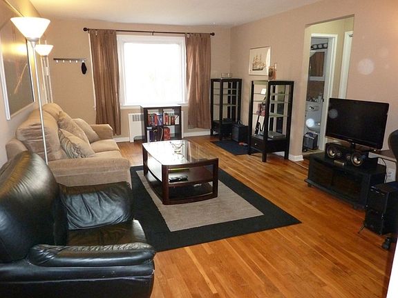 2nd image of 37 Carpenter Ave APT A