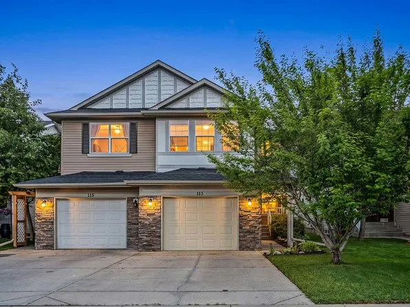 113 E Canals Cir SW, Airdrie, AB T4B 3E8