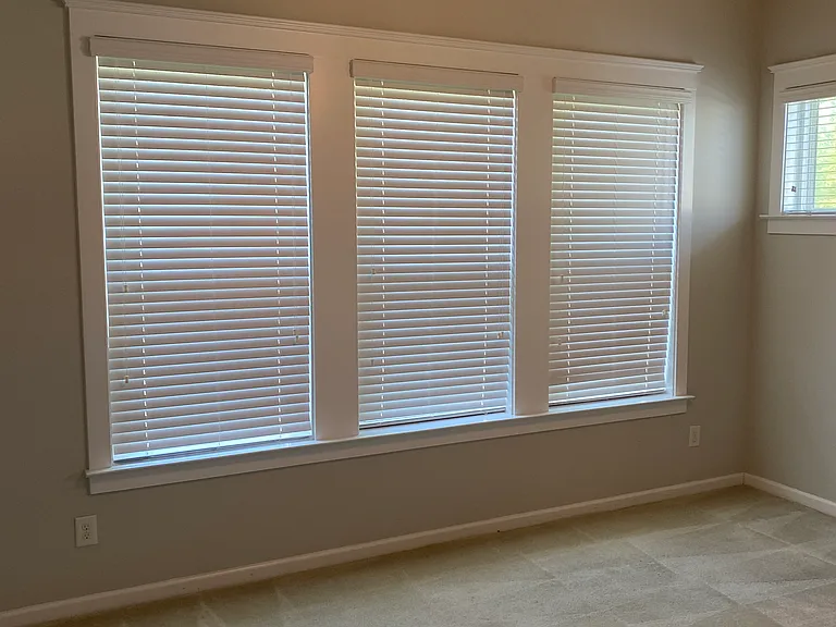 4221 Courtly Ln — Photo 21
