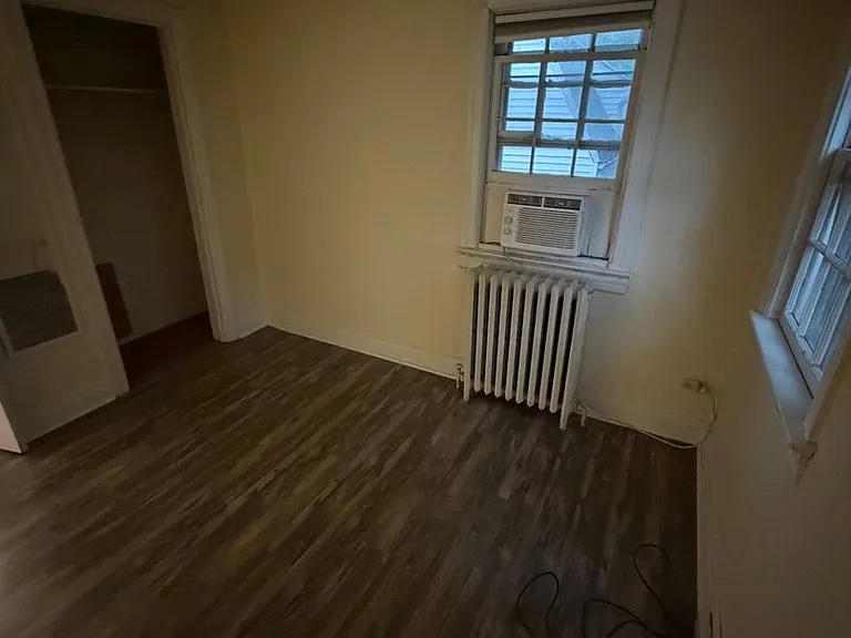 81 E Park Pl — Photo 12