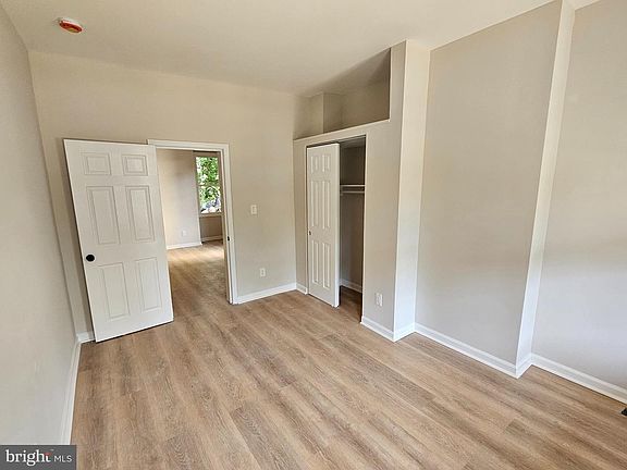 4th image of 315 Rutherford Ave