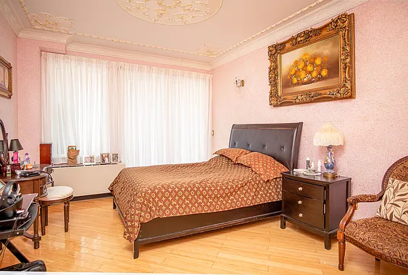 Sold by Azbel Real Estate, Inc. | media 11