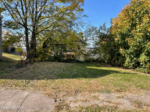 341 N Vine St, Berwick, PA 18603