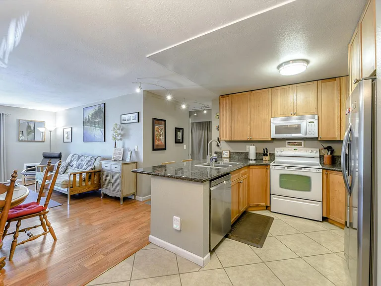 6255 Rancho Mission Rd #107 — Photo 11
