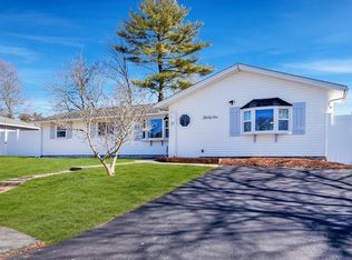 31 William Rd, Holbrook, MA 02343
