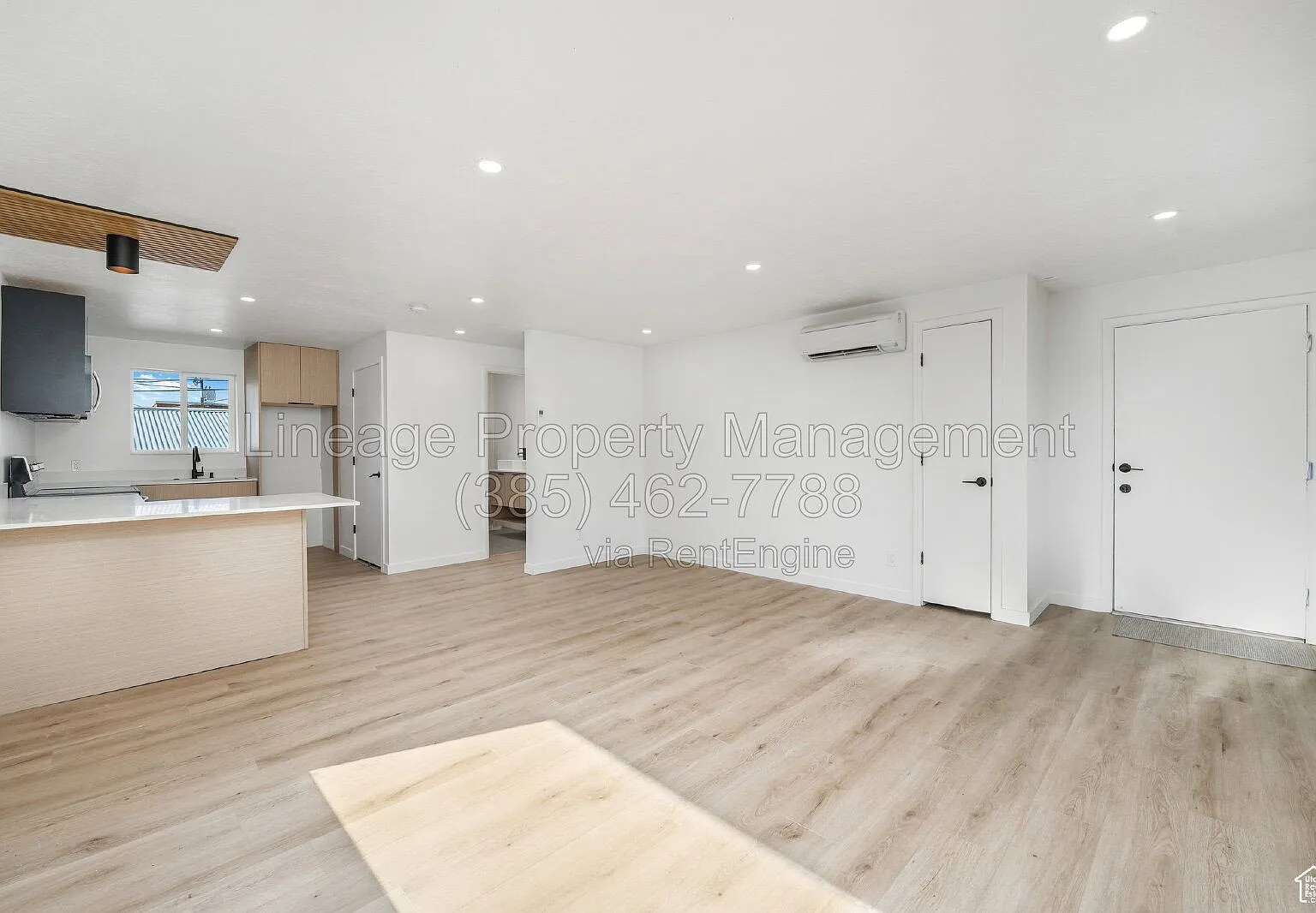 2 bed, 1.0 bath, 860 sqft, $1,800 — Photo 3